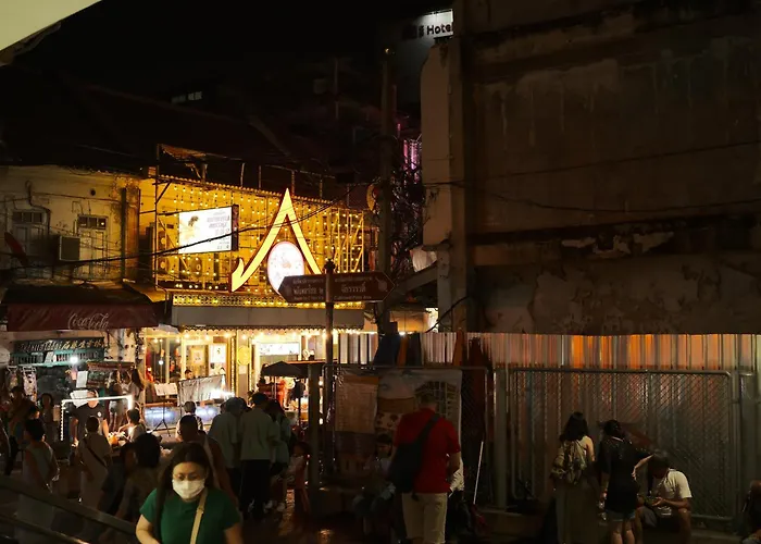 Hidden Gems In China Town, 2Br